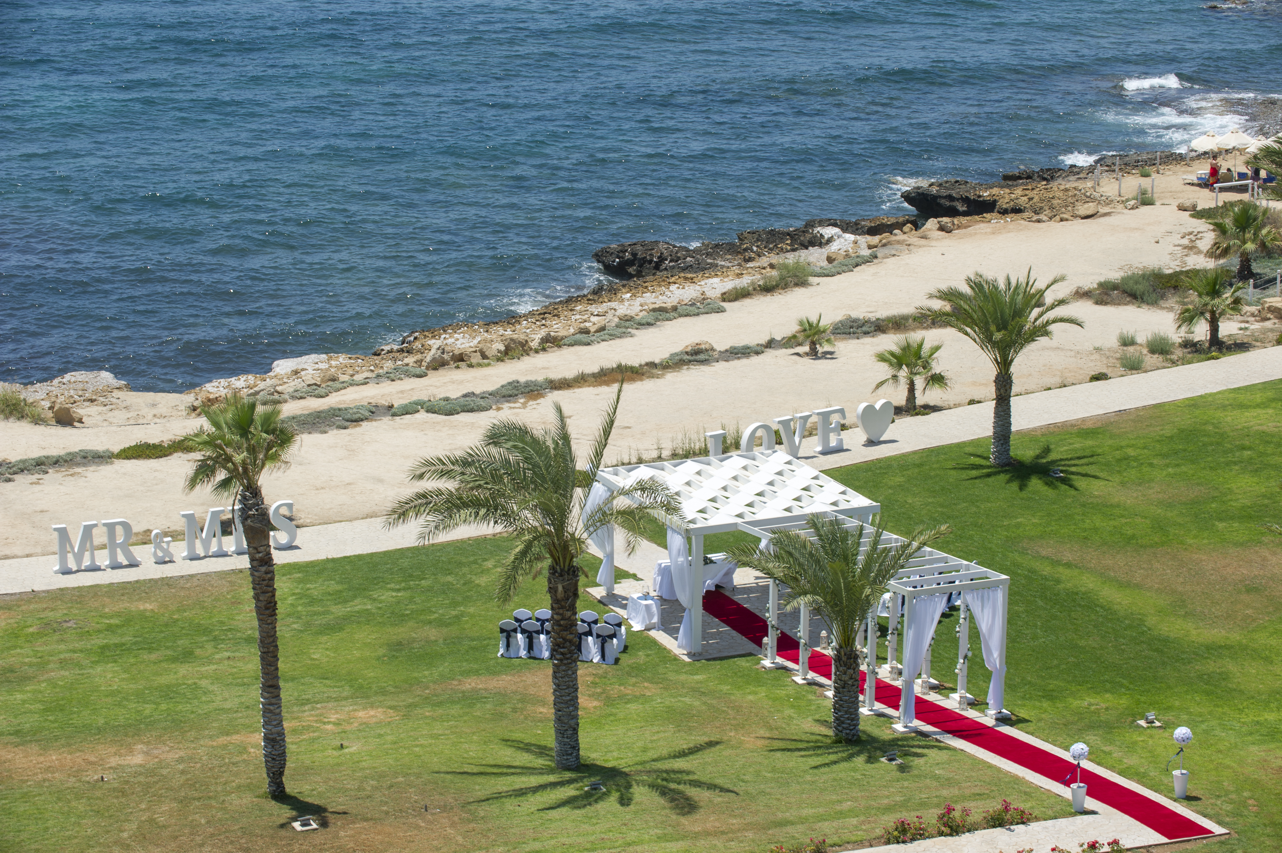 Book your wedding day in King Evelthon Beach Hotel & Resort Paphos